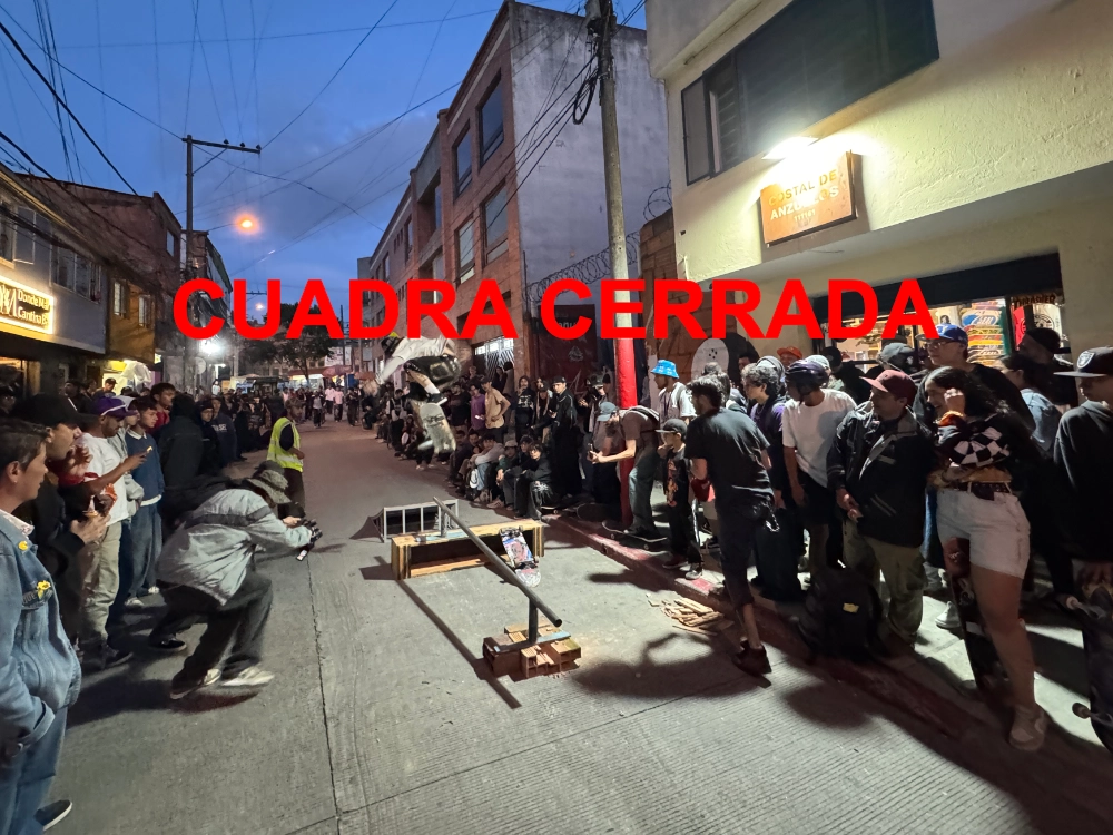 CUADRA CERRADA EDICIÓN COSTAL DE ANZUELOS